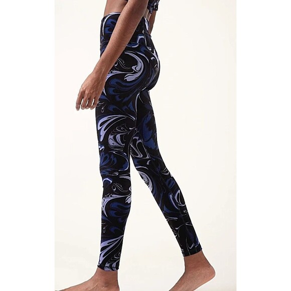 Athleta Women's Elation Velvet Tight Color Agate Paisley Black soft small - Picture 7 of 7
